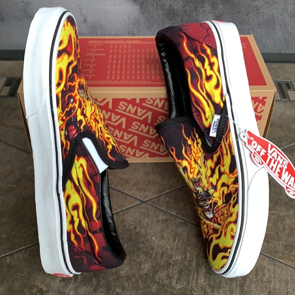 VANS CLASSIC SLIP ON SAMURAI RISING BLACK/Trwht MN - Picture 12 of 16